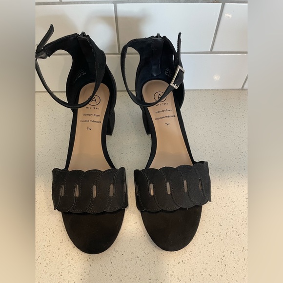 Additional heels size 7W (black) - Picture 1 of 4